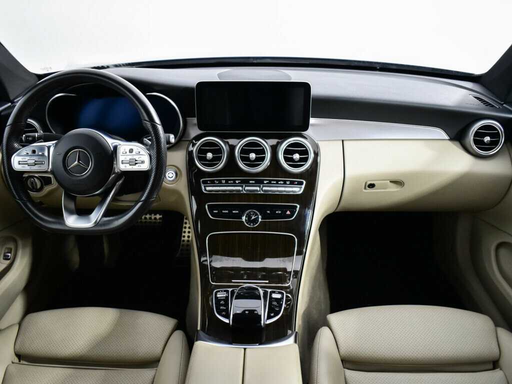 Б/У Мерседес-Бенц Ц-Класс 2019 года. Фото: #11