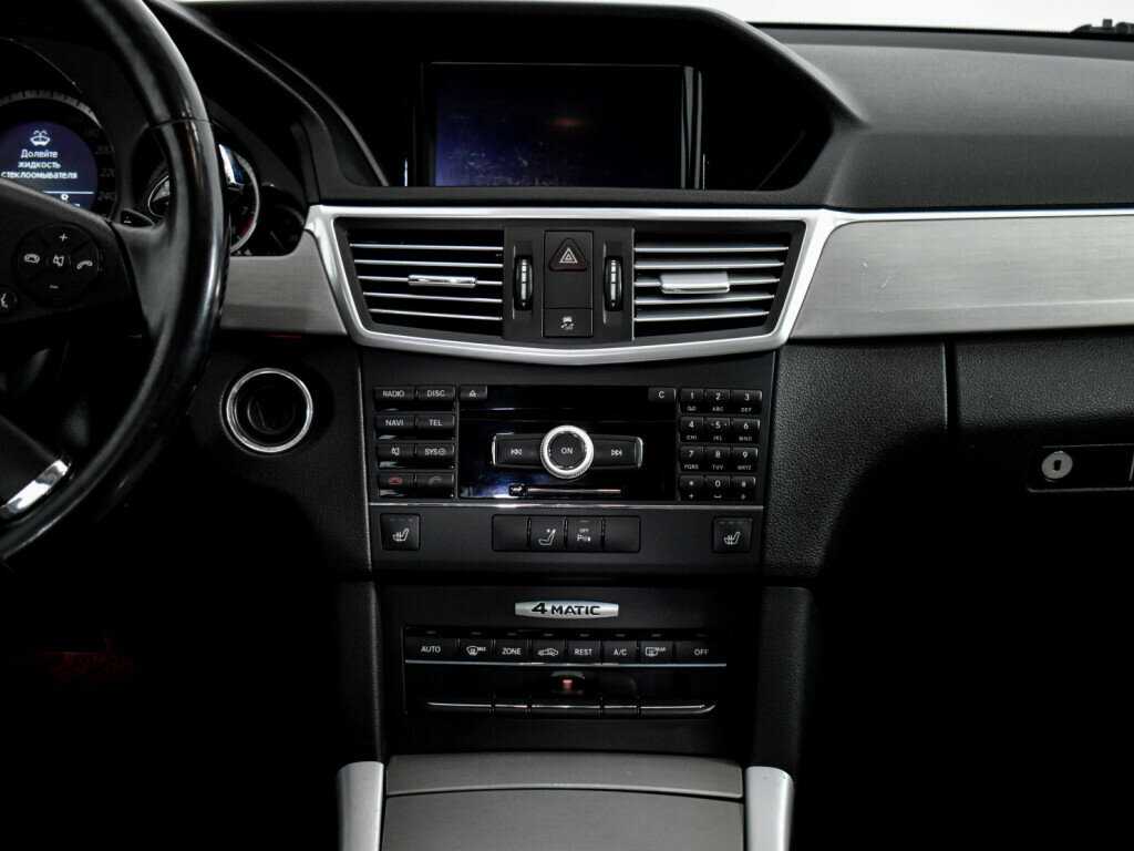 Б/У Мерседес-Бенц Е-Класс 2010 года. Фото: #10