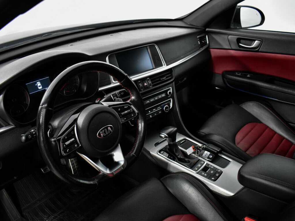 Б/У Киа Оптима 2018 года. Фото: #8