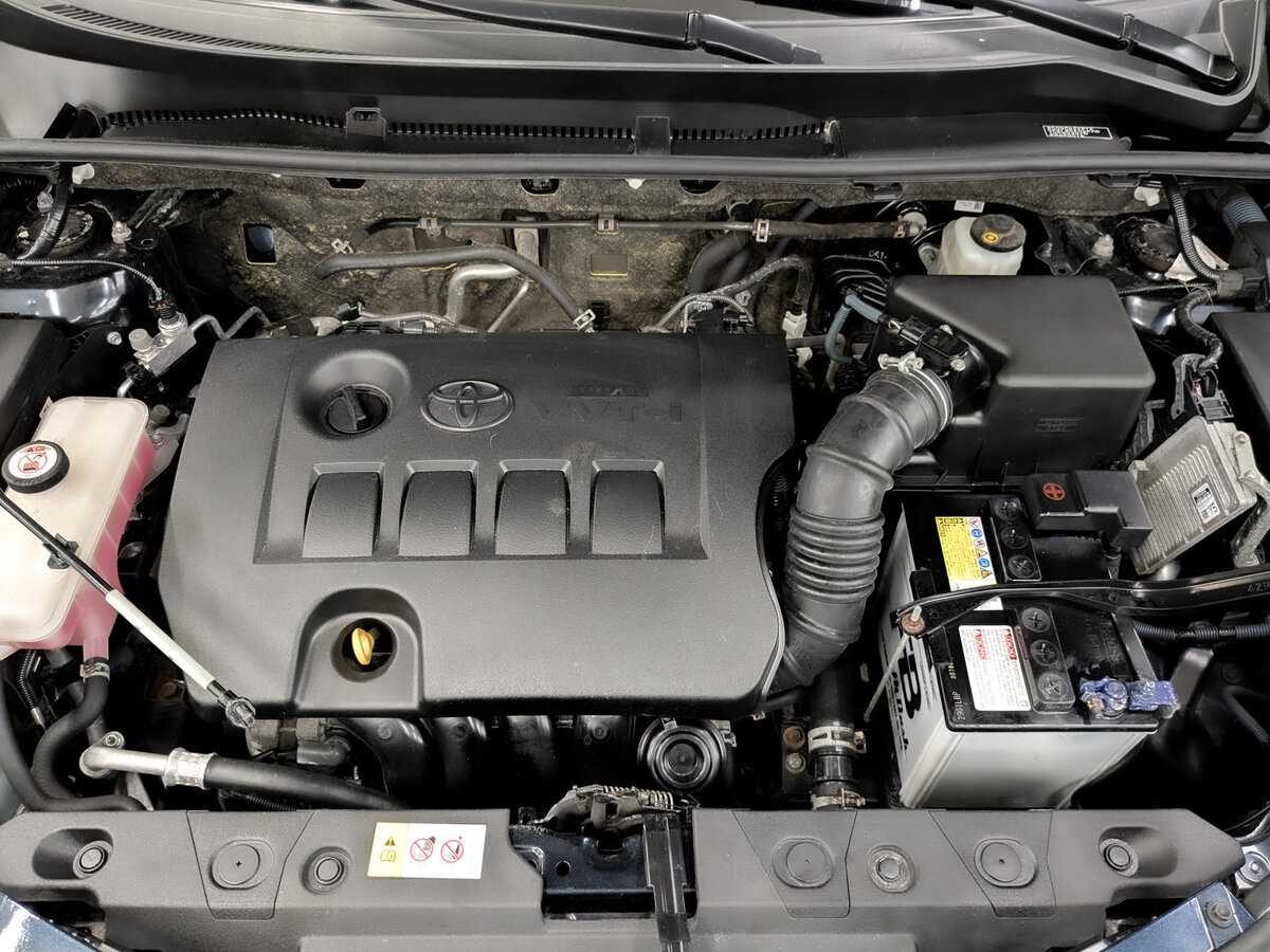 Б/У Тойота Рав4 2017 года. Фото: #8