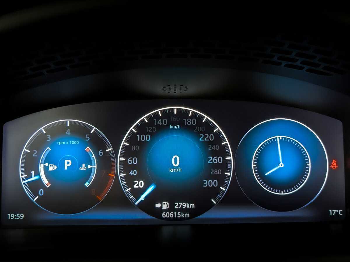 Б/У Ягуар ИксДжи 2017 года. Фото: #12