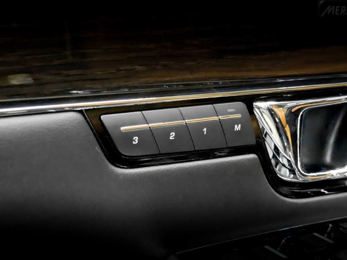 Б/У Ягуар ИксДжи 2017 года. Фото: #21