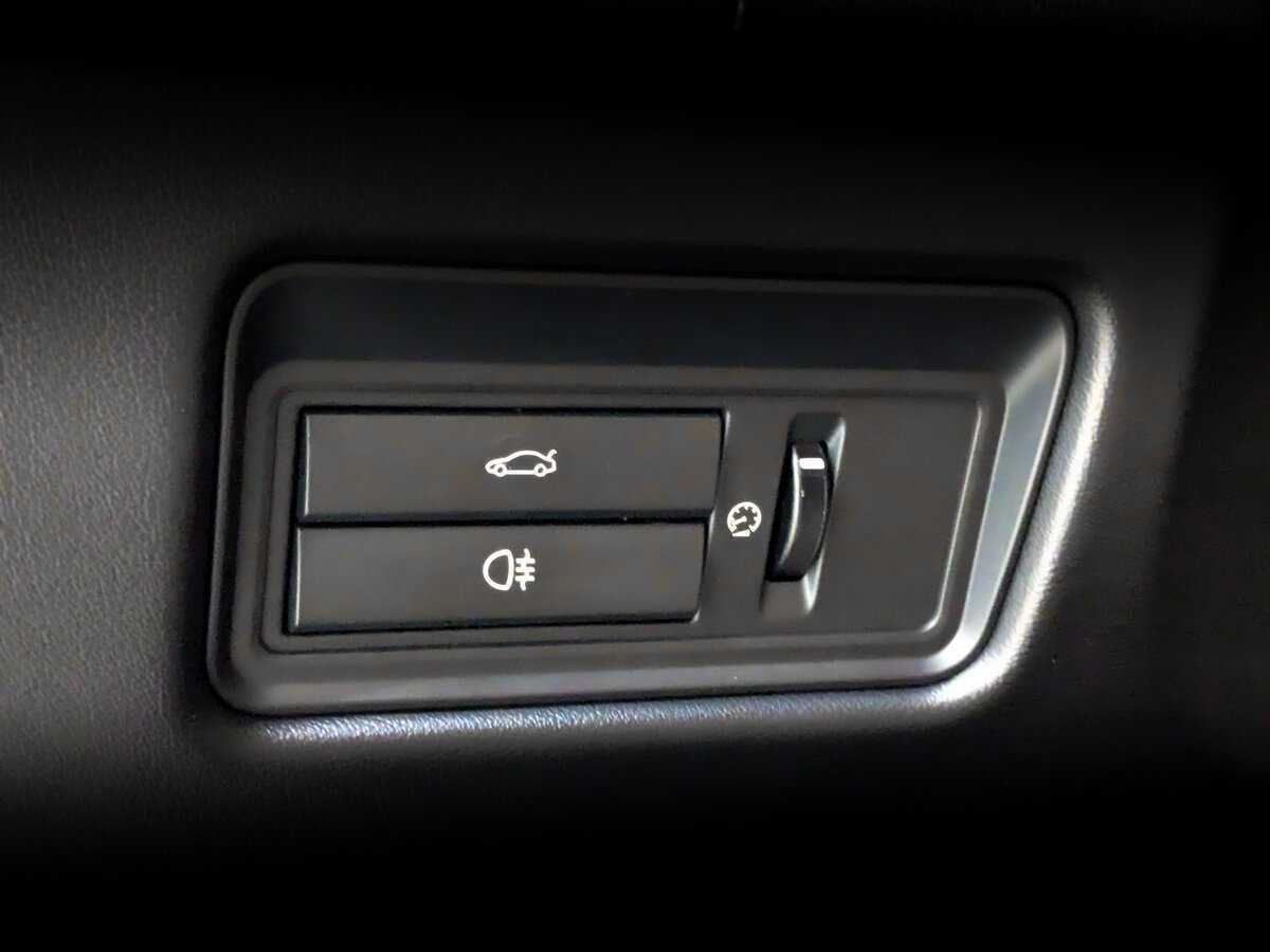 Б/У Ягуар ИксДжи 2017 года. Фото: #26