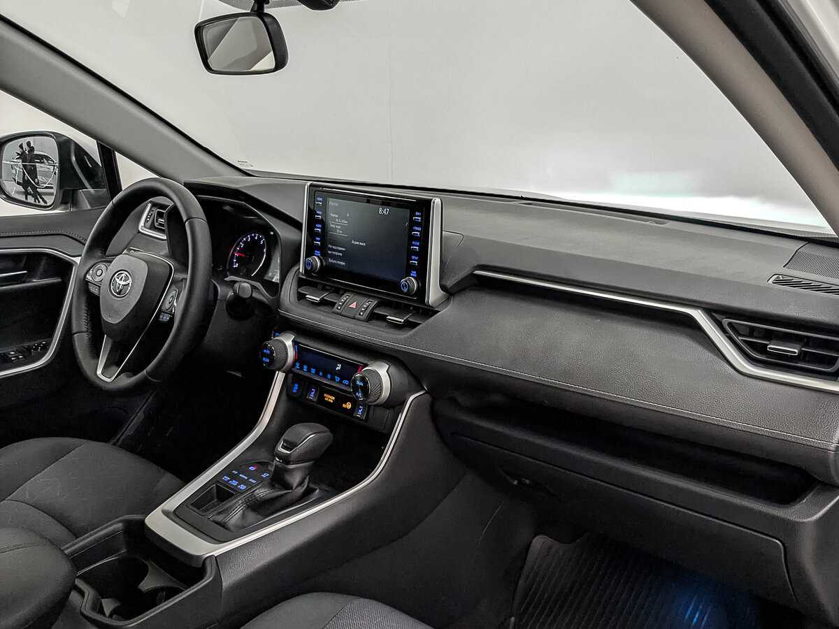 Б/У Тойота Рав4 2020 года. Фото: #12