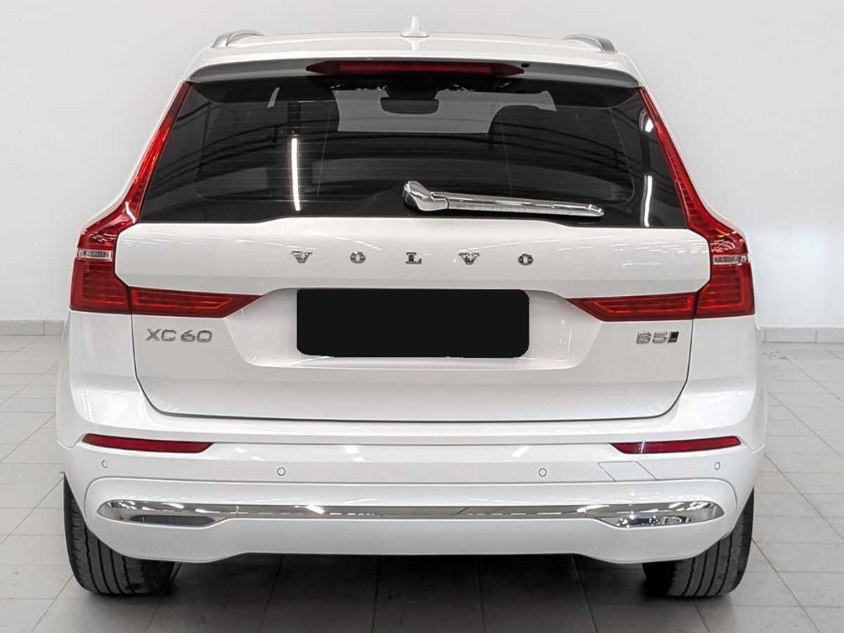 Б/У Вольво ИксЦ60 2021 года. Фото: #5