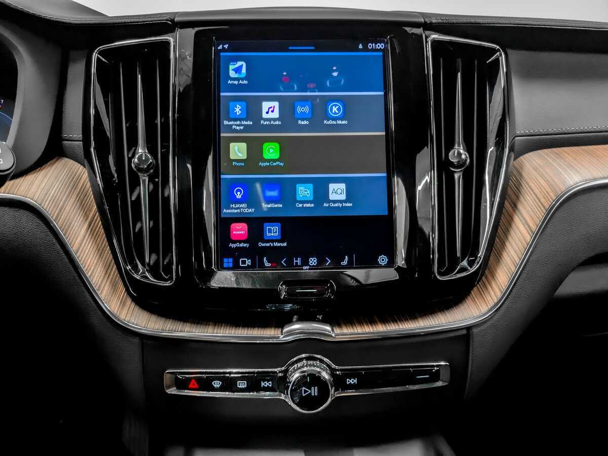 Б/У Вольво ИксЦ60 2021 года. Фото: #14