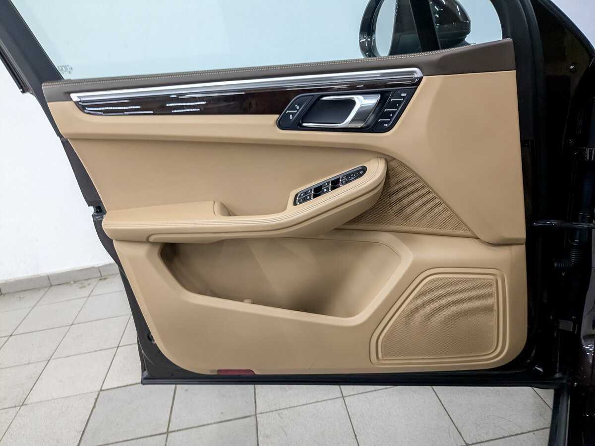 Б/У Порш Макан 2017 года. Фото: #18