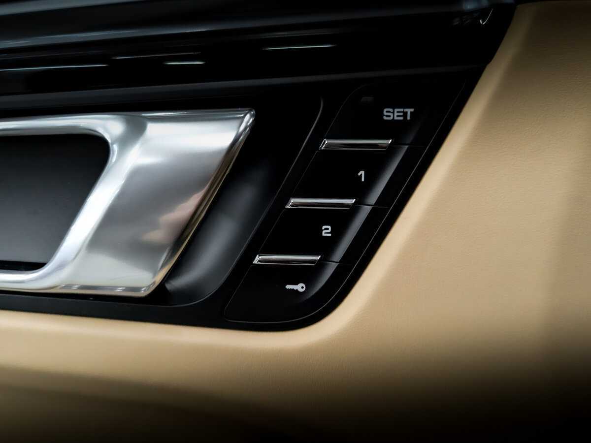 Б/У Порш Макан 2017 года. Фото: #21