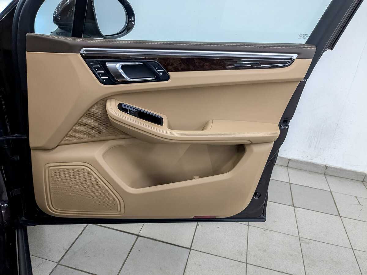 Б/У Порш Макан 2017 года. Фото: #26