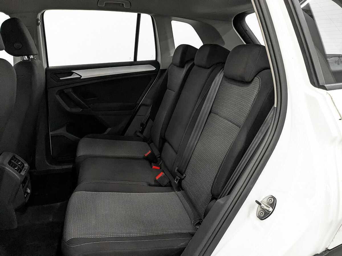 Б/У Фольксваген Тигуан 2021 года. Фото: #15