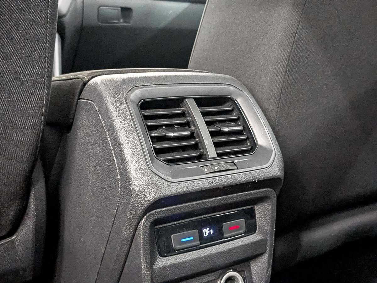 Б/У Фольксваген Тигуан 2021 года. Фото: #23