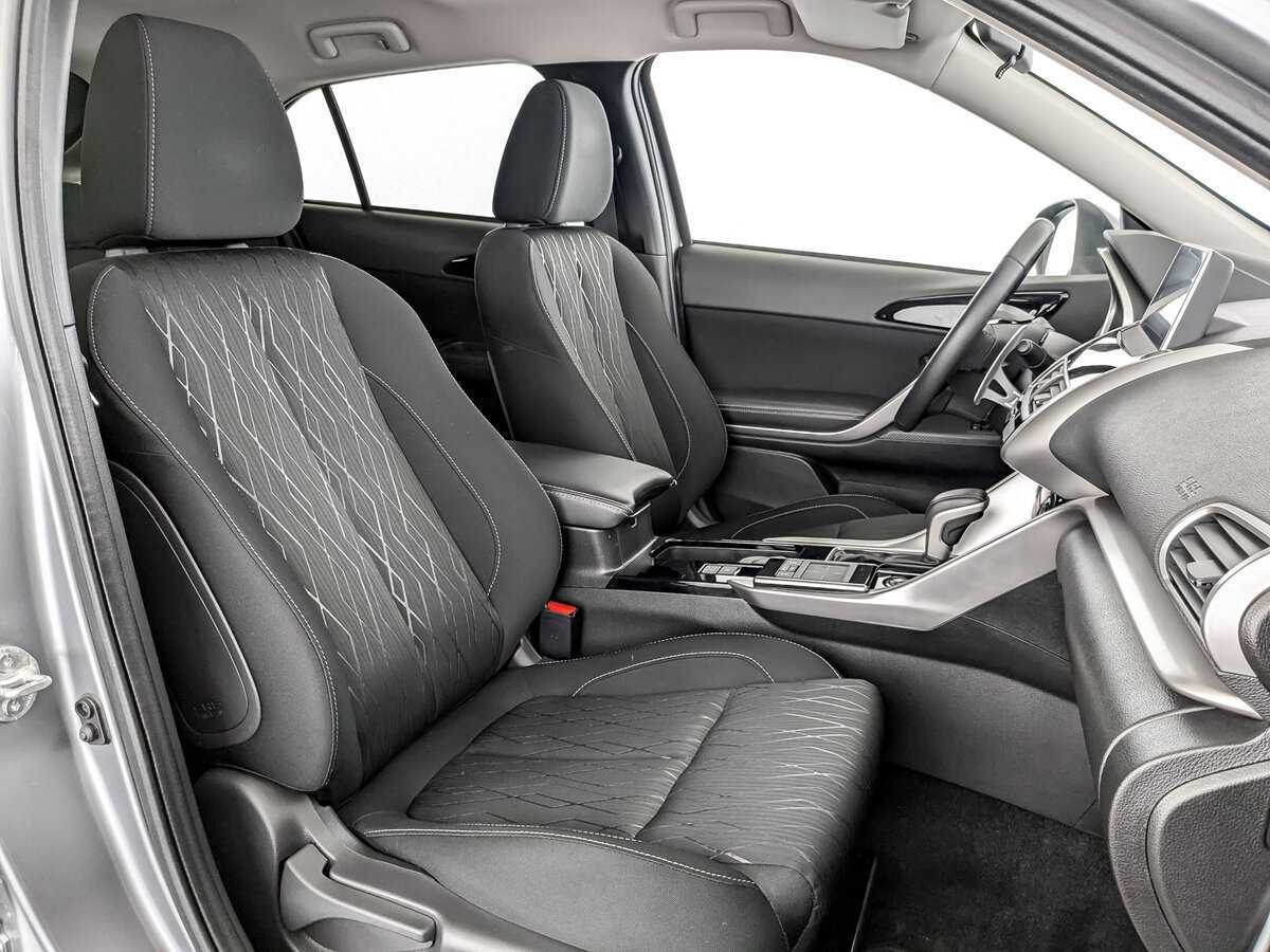 Б/У Митсубиши Еклипс Кросс 2019 года. Фото: #19