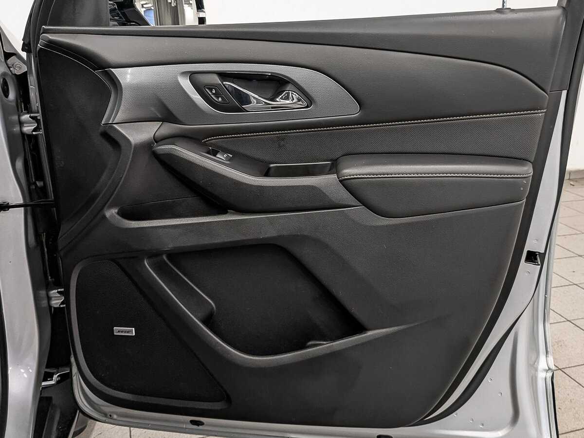 Б/У Шевроле Трэверс 2019 года. Фото: #23