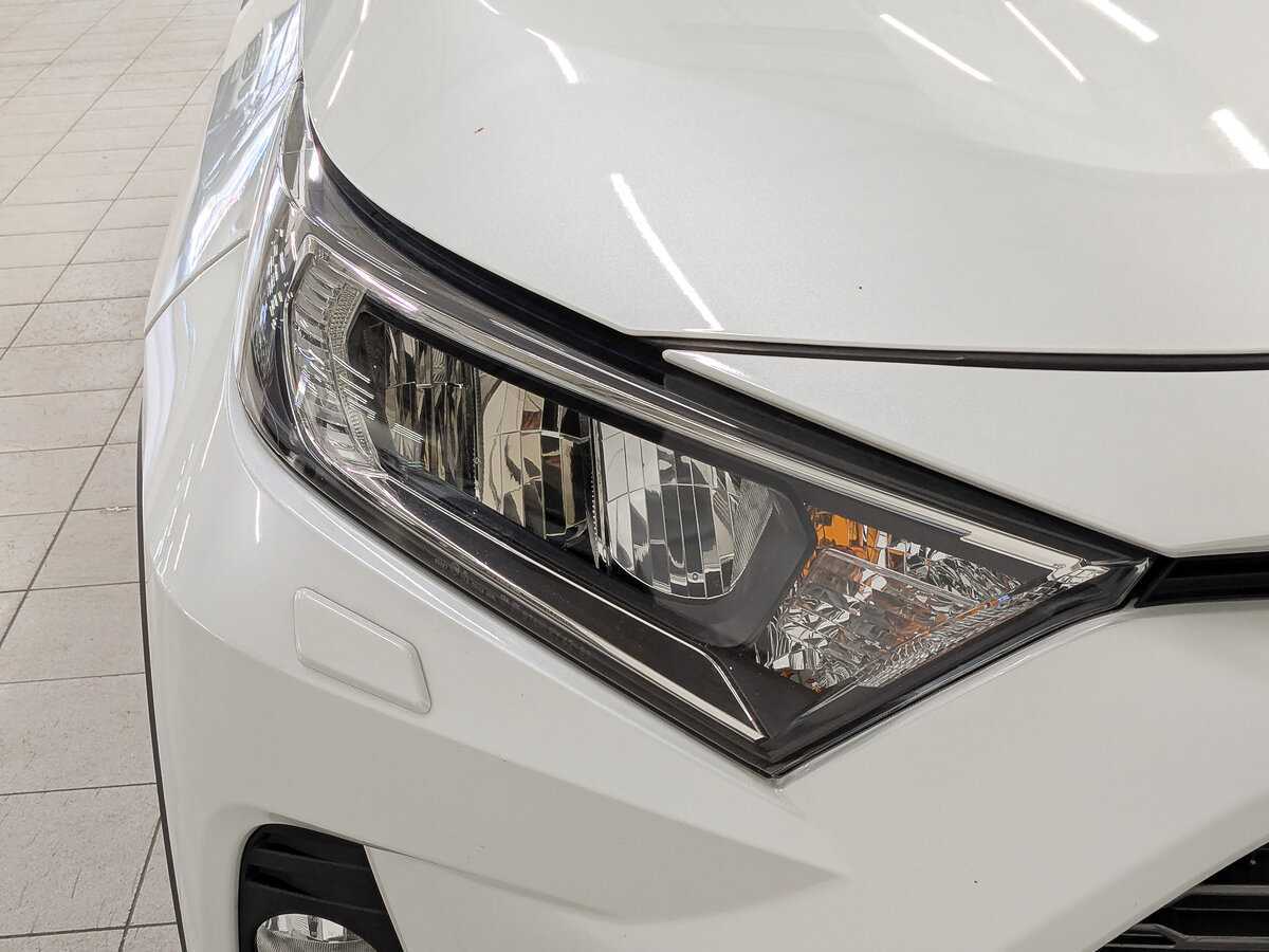 Б/У Тойота Рав4 2022 года. Фото: #10