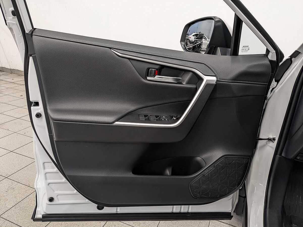 Б/У Тойота Рав4 2022 года. Фото: #18