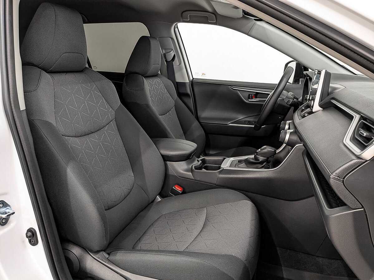 Б/У Тойота Рав4 2022 года. Фото: #22