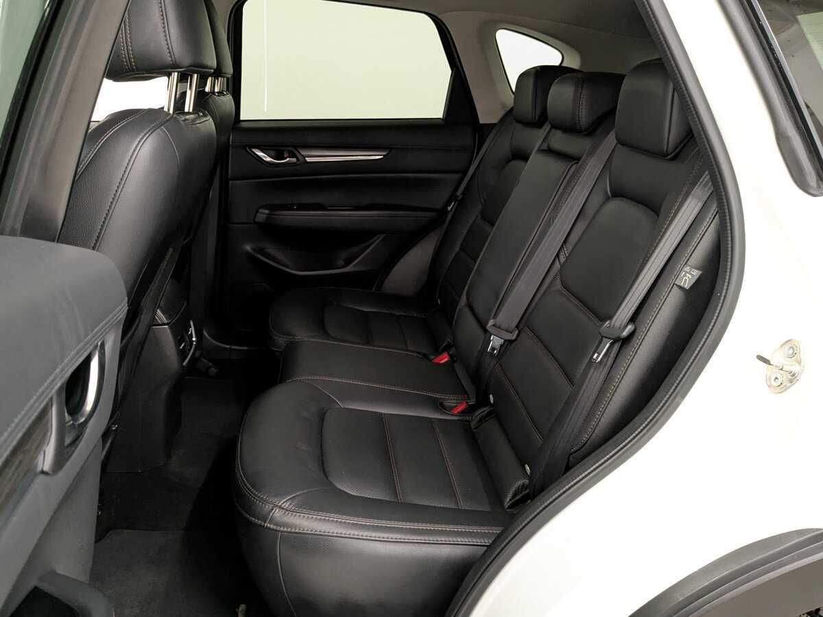 Б/У Мазда Ц-Икс-5 2018 года. Фото: #11