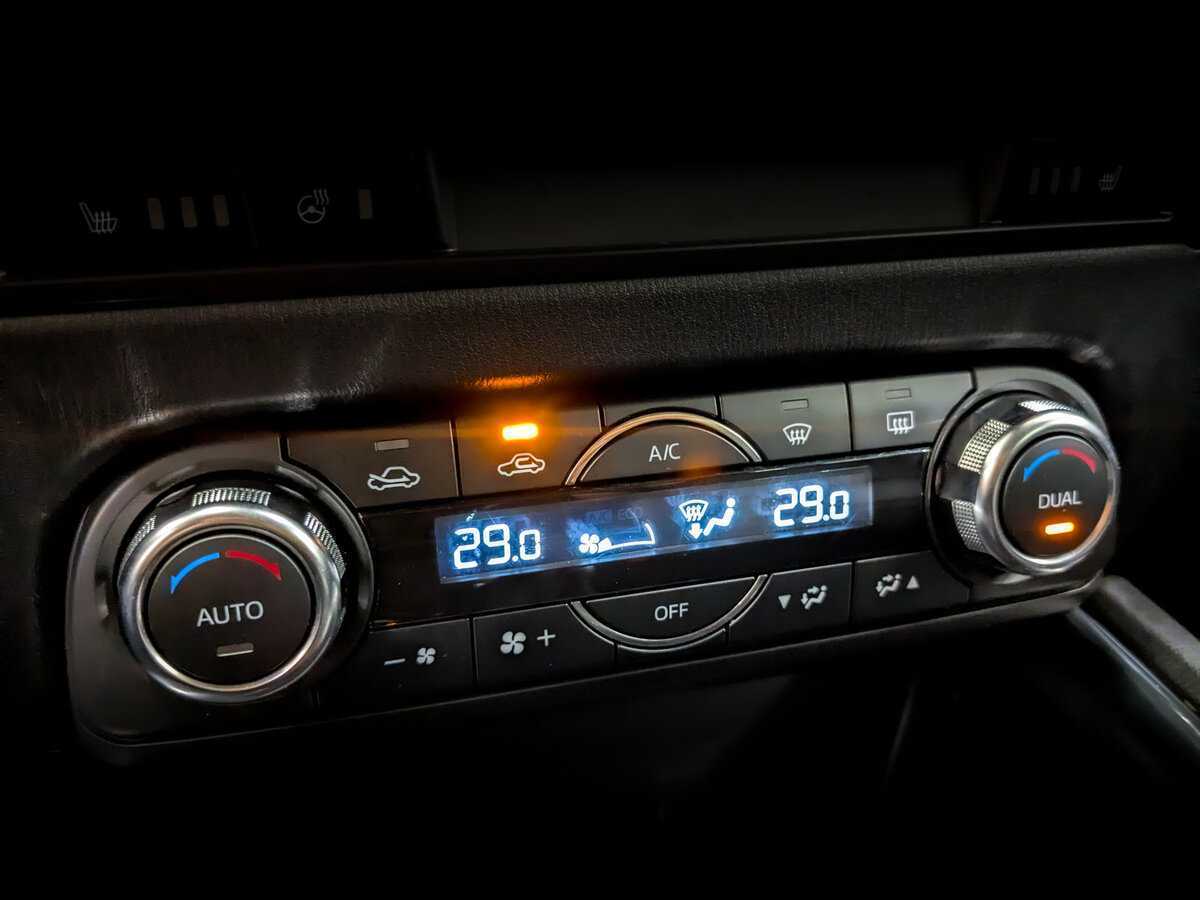 Б/У Мазда Ц-Икс-5 2018 года. Фото: #22