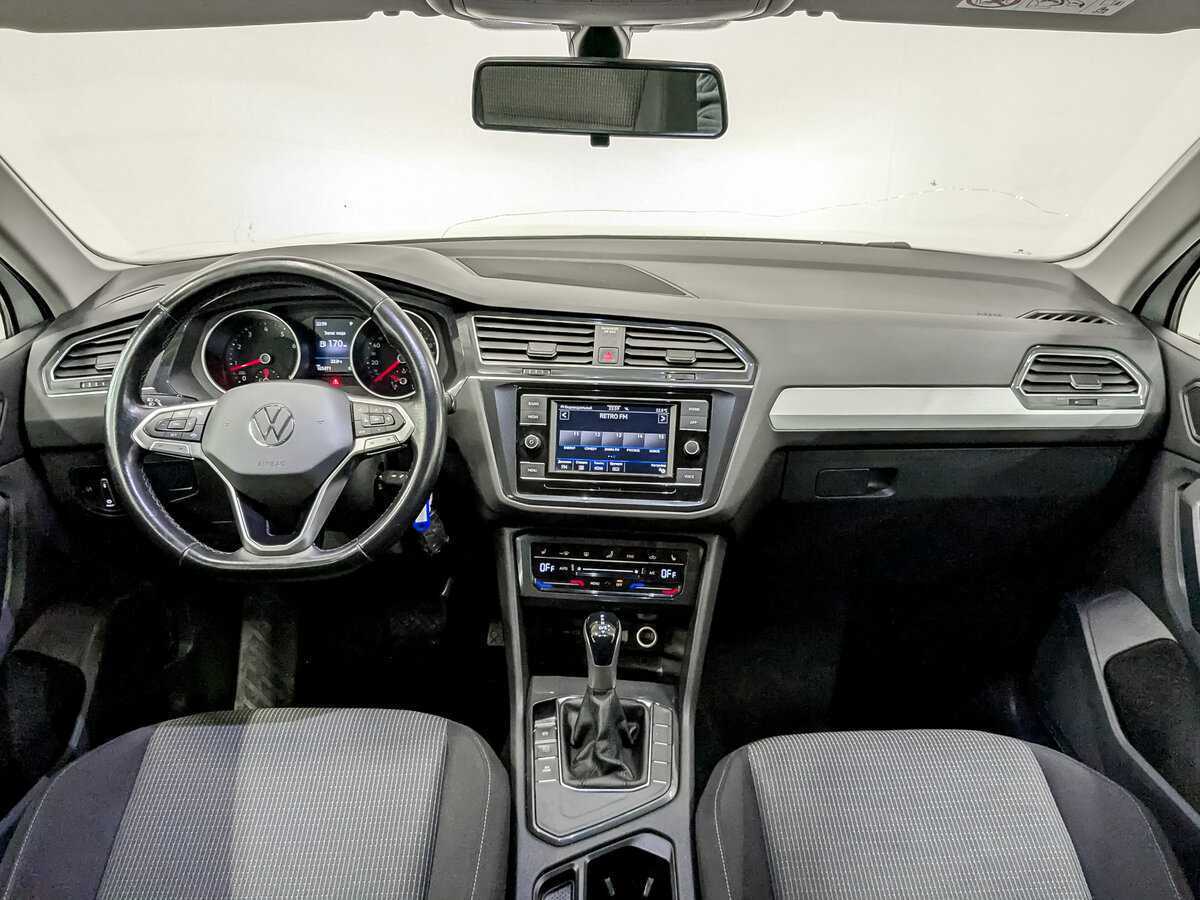 Б/У Фольксваген Тигуан 2021 года. Фото: #13