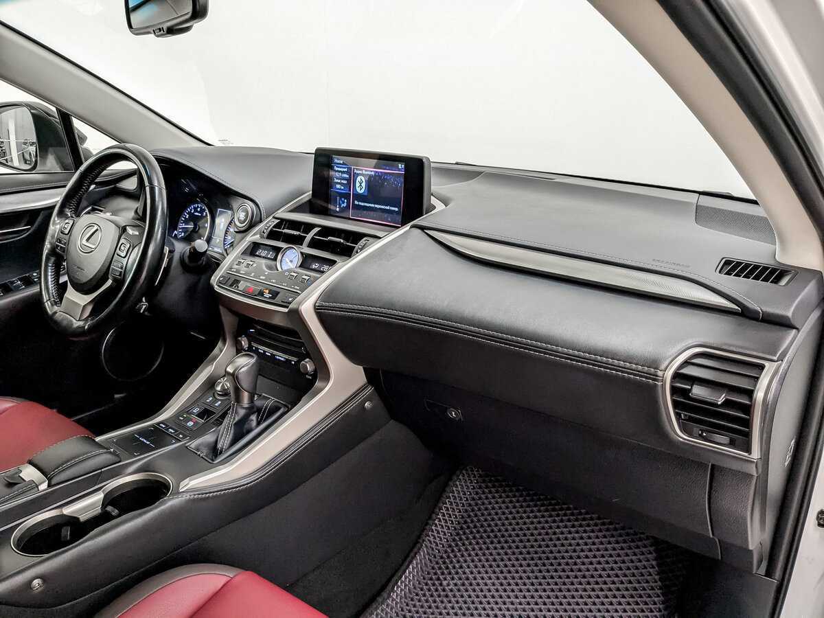 Б/У Лексус Н-Икс 2018 года. Фото: #10