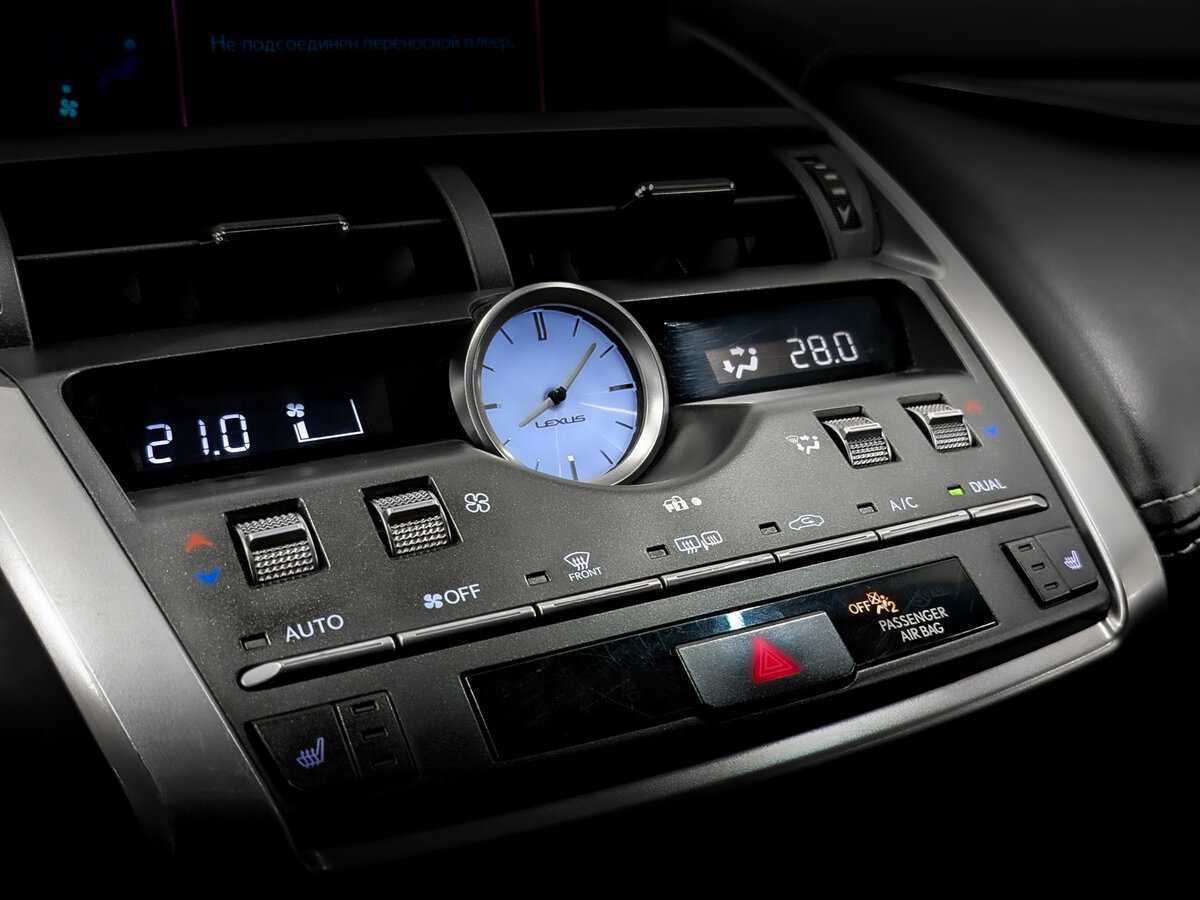 Б/У Лексус Н-Икс 2018 года. Фото: #24