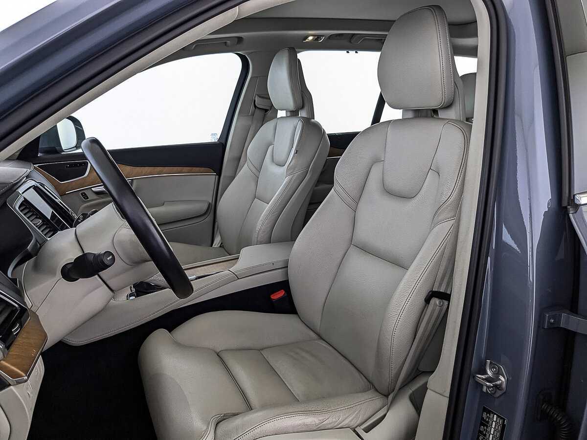 Б/У Вольво ИксЦ90 2020 года. Фото: #17