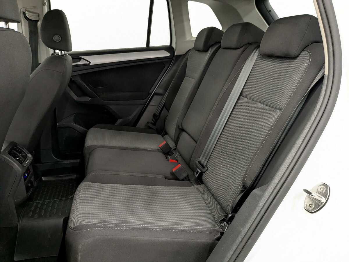 Б/У Фольксваген Тигуан 2021 года. Фото: #11