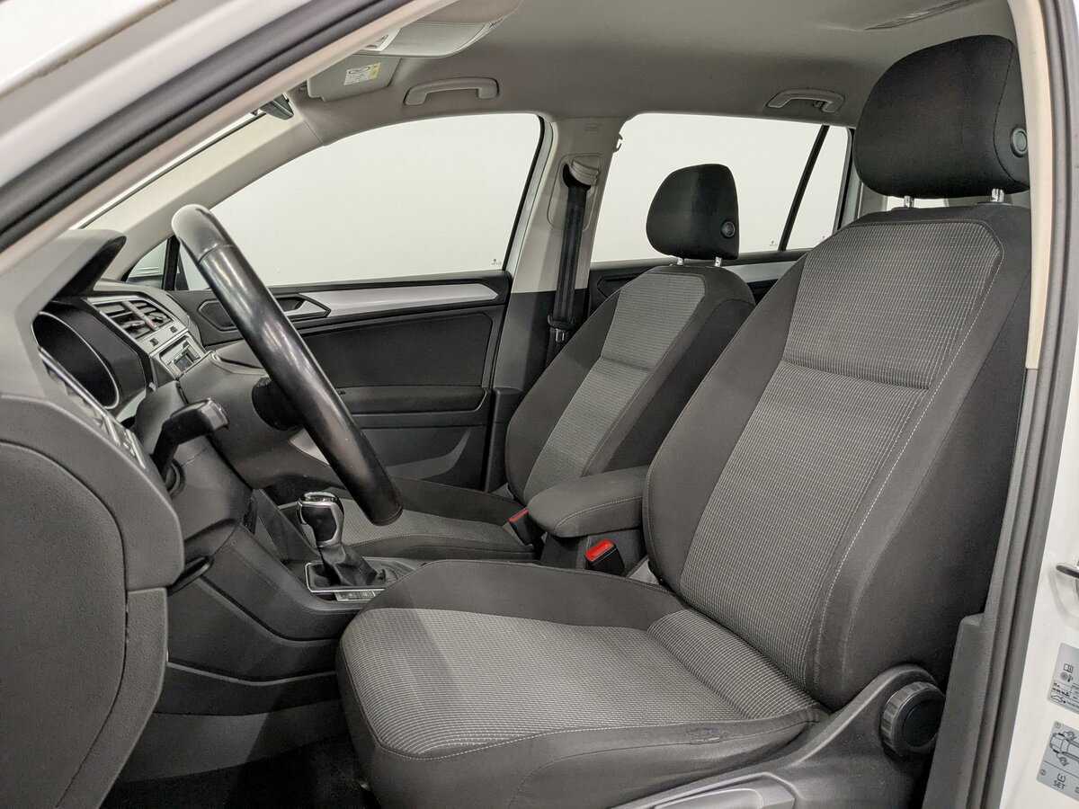 Б/У Фольксваген Тигуан 2021 года. Фото: #19