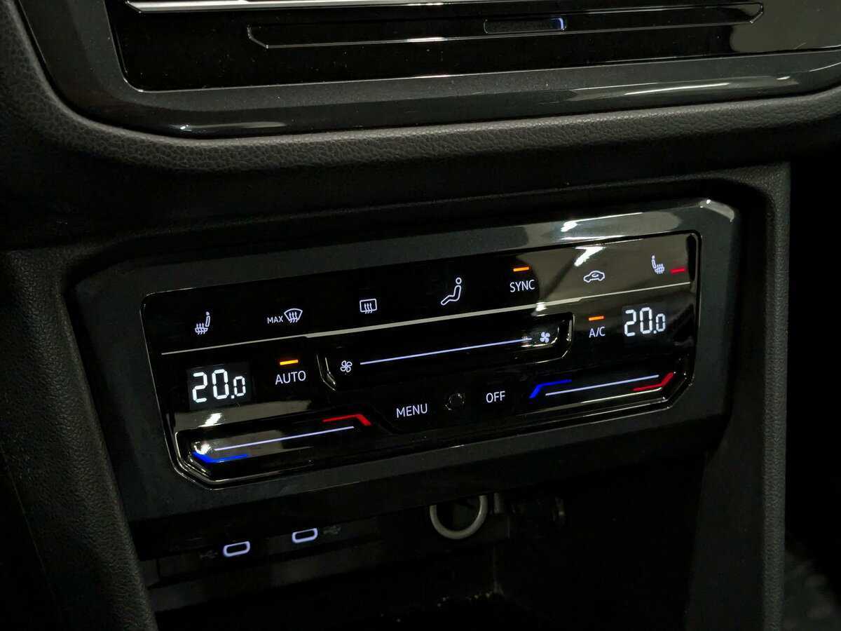 Б/У Фольксваген Тигуан 2021 года. Фото: #24