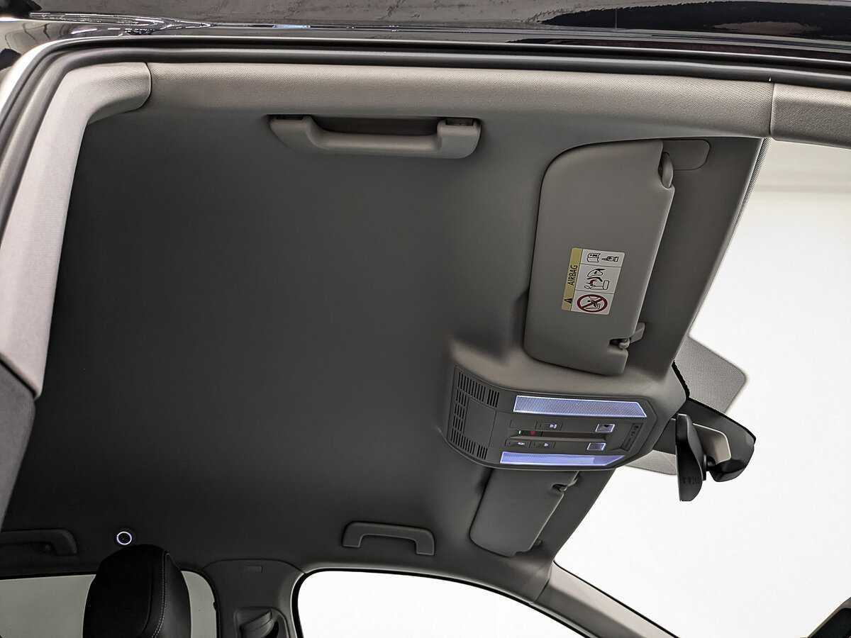 Б/У Фольксваген Туарег 2018 года. Фото: #22