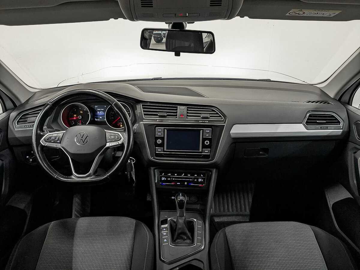 Б/У Фольксваген Тигуан 2021 года. Фото: #10