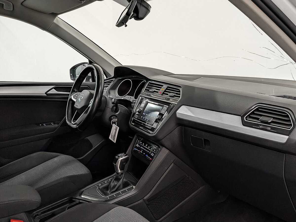 Б/У Фольксваген Тигуан 2021 года. Фото: #12