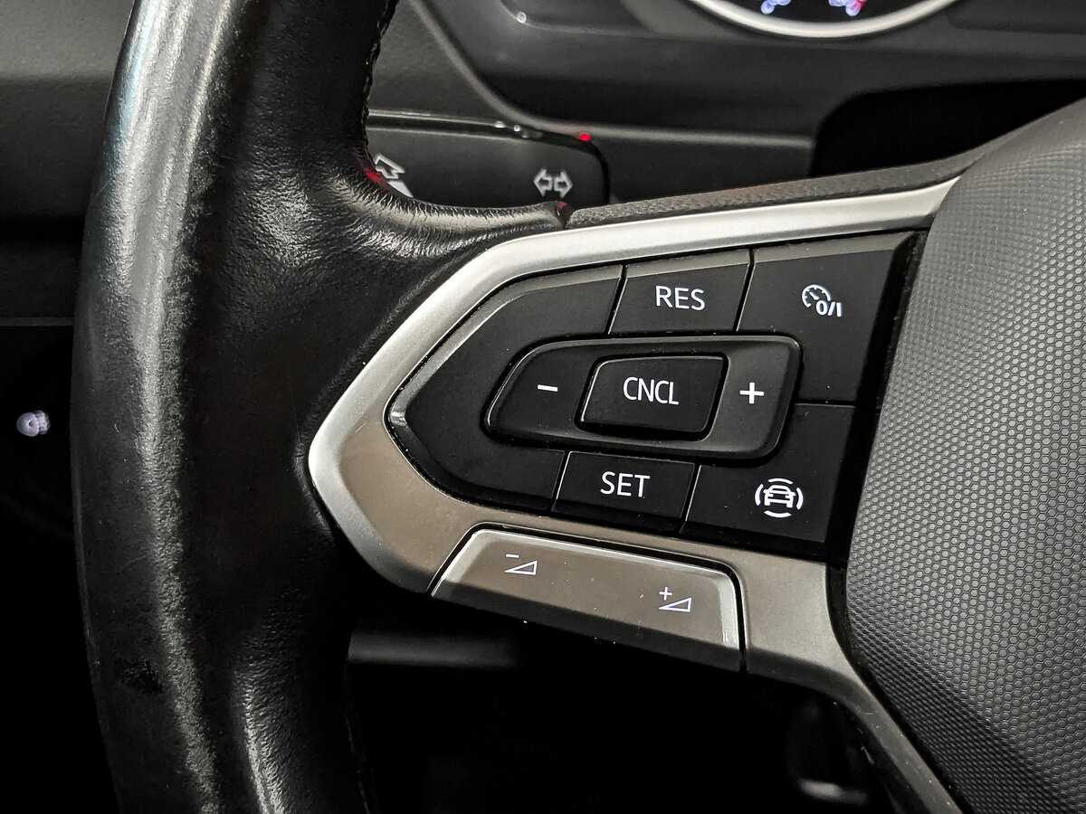 Б/У Фольксваген Тигуан 2021 года. Фото: #25