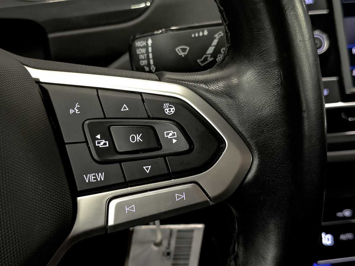 Б/У Фольксваген Тигуан 2021 года. Фото: #26