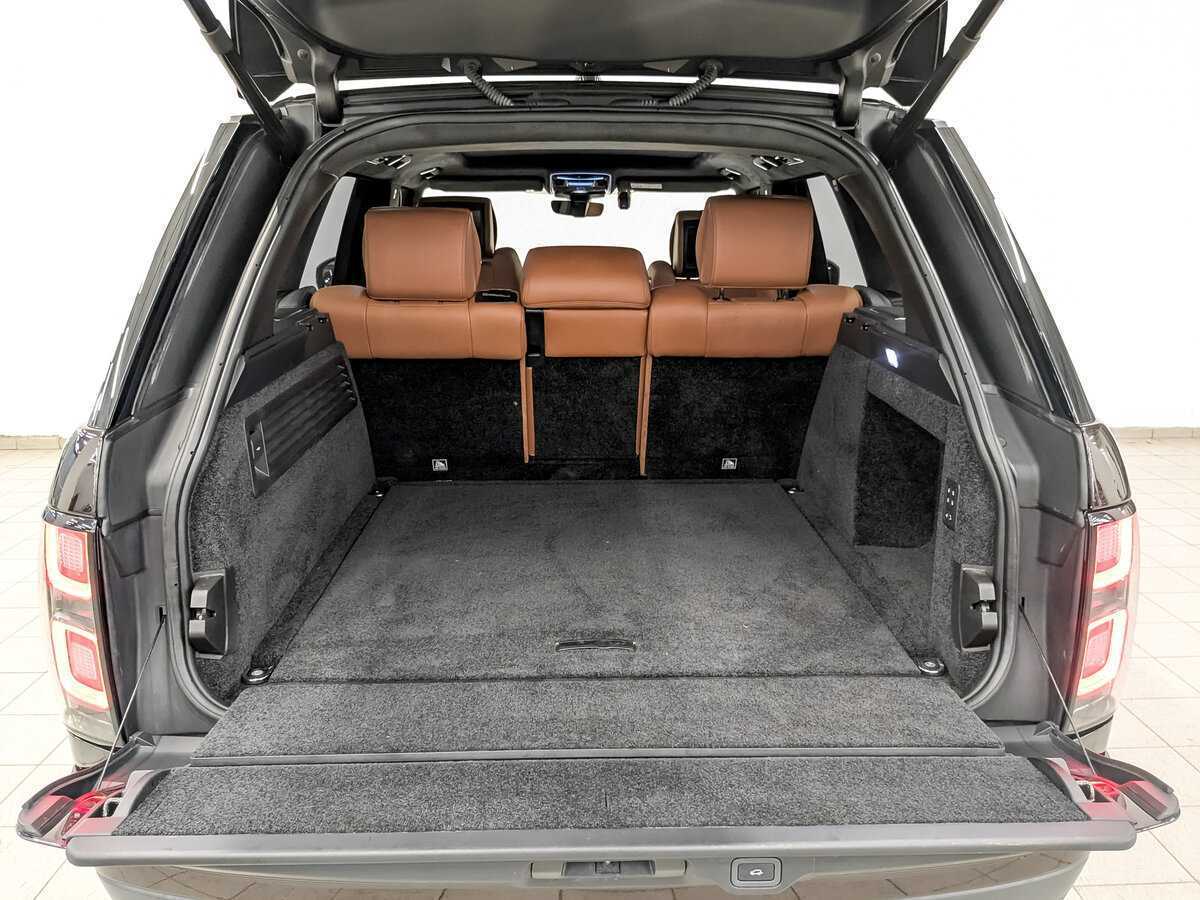 Б/У Лэнд Ровер Рэнж Ровер 2017 года. Фото: #9