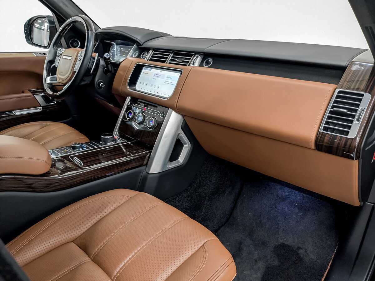 Б/У Лэнд Ровер Рэнж Ровер 2017 года. Фото: #10