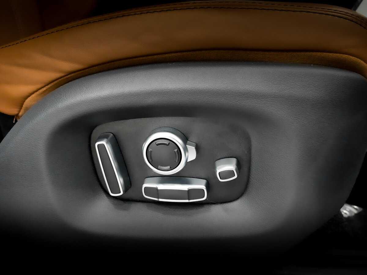 Б/У Лэнд Ровер Рэнж Ровер 2017 года. Фото: #21