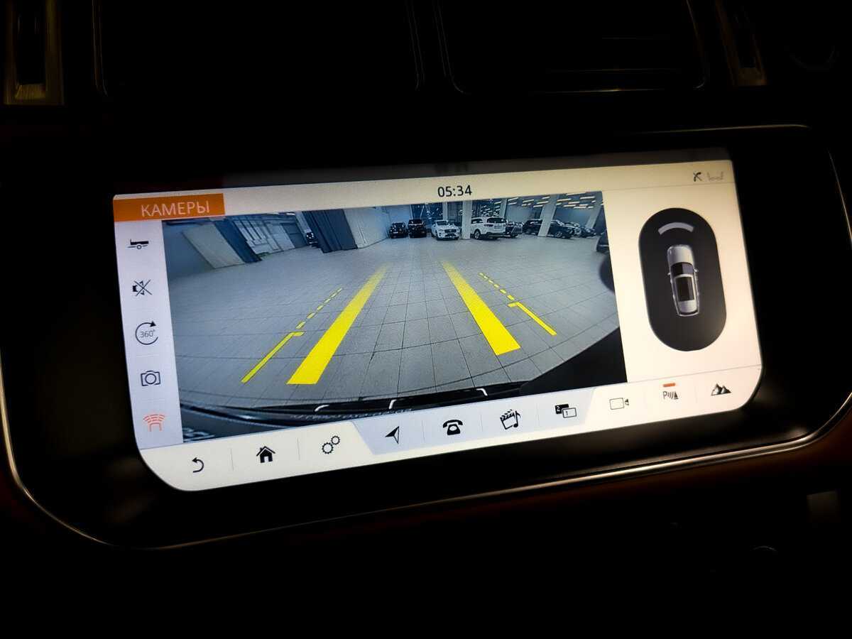 Б/У Лэнд Ровер Рэнж Ровер 2017 года. Фото: #24