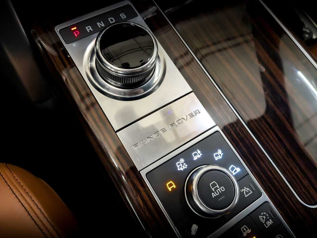 Б/У Лэнд Ровер Рэнж Ровер 2017 года. Фото: #26