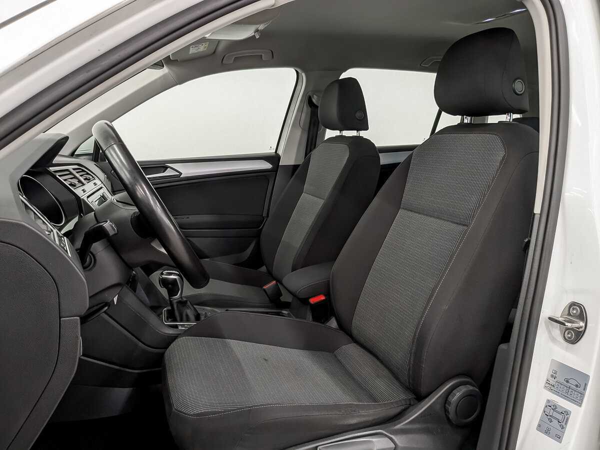 Б/У Фольксваген Тигуан 2021 года. Фото: #19