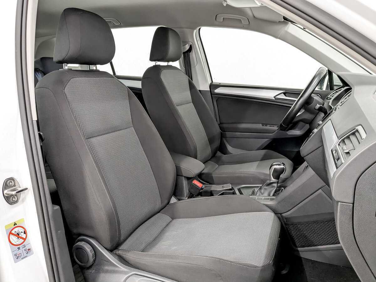 Б/У Фольксваген Тигуан 2021 года. Фото: #22