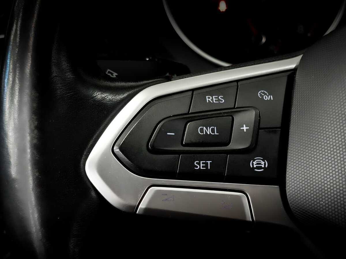 Б/У Фольксваген Тигуан 2021 года. Фото: #25