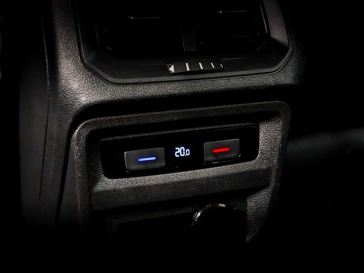 Б/У Фольксваген Тигуан 2021 года. Фото: #27