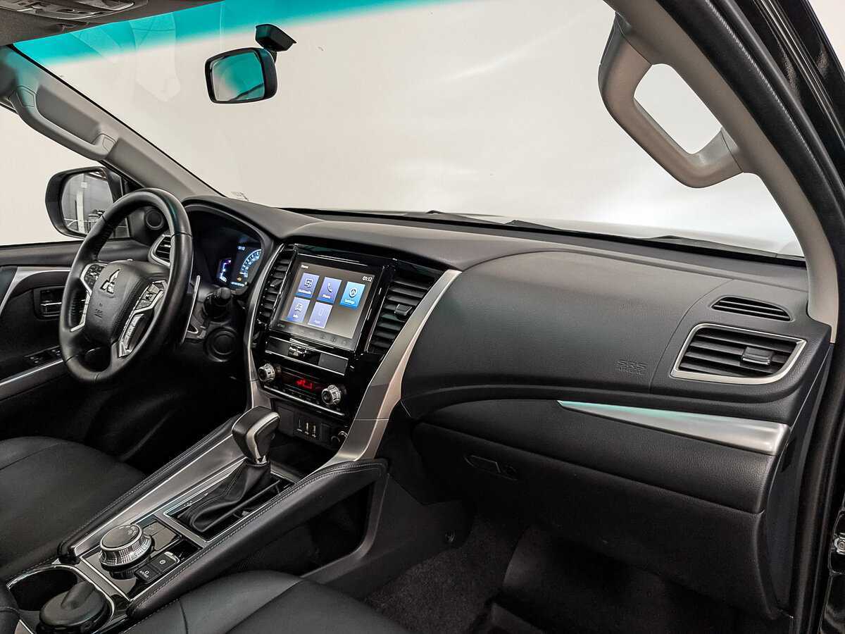 Б/У Митсубиши Монтеро Спорт 2021 года. Фото: #10