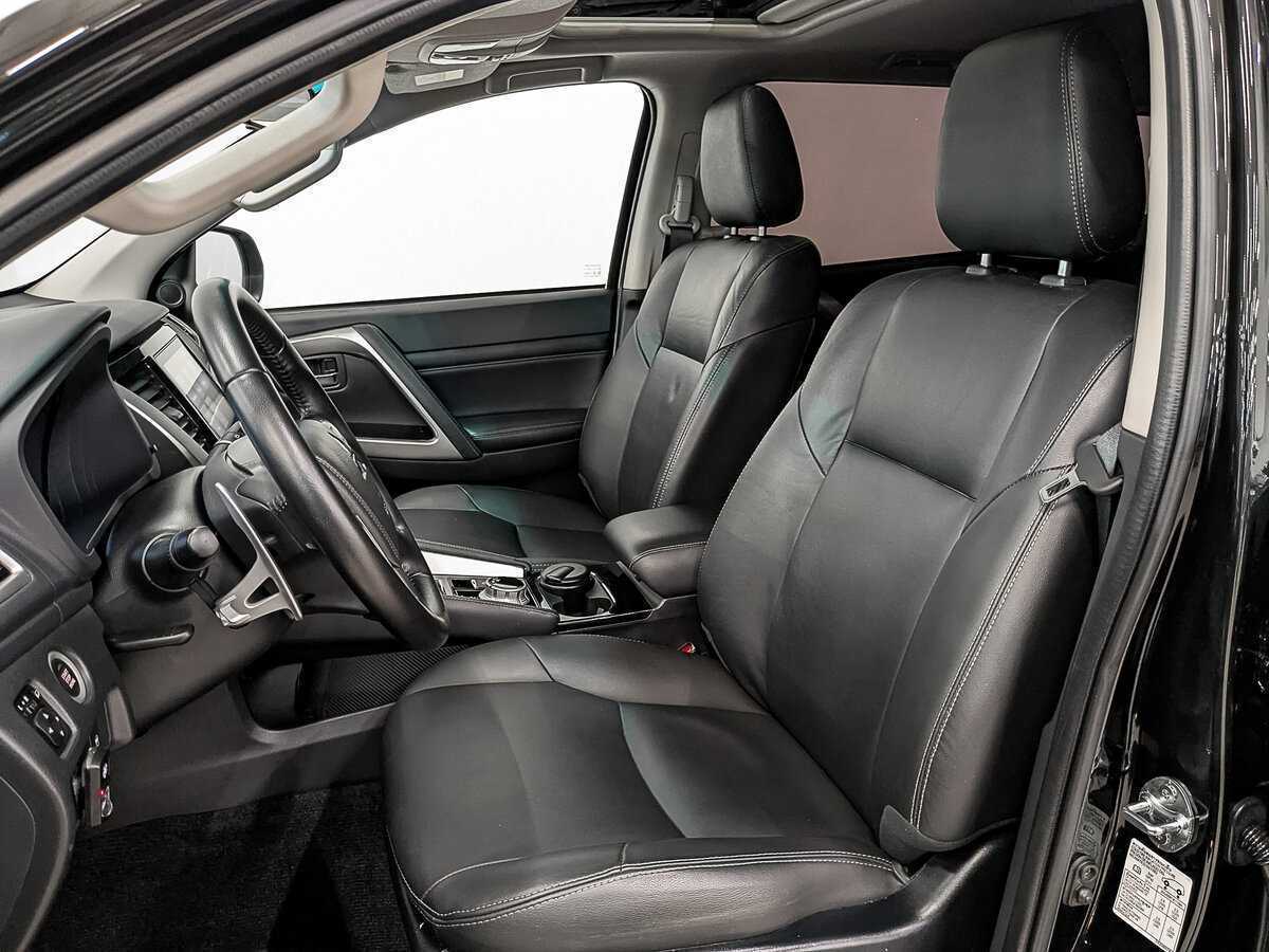 Б/У Митсубиши Монтеро Спорт 2021 года. Фото: #17