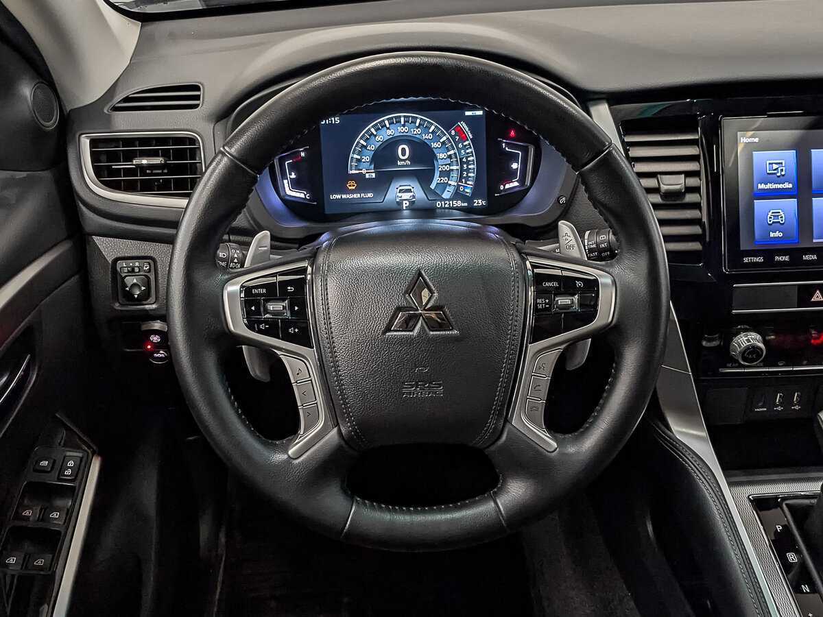 Б/У Митсубиши Монтеро Спорт 2021 года. Фото: #19