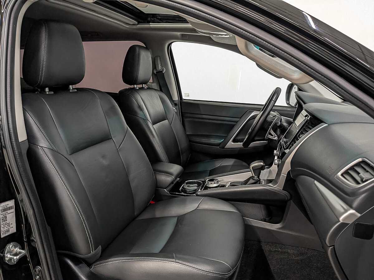 Б/У Митсубиши Монтеро Спорт 2021 года. Фото: #21