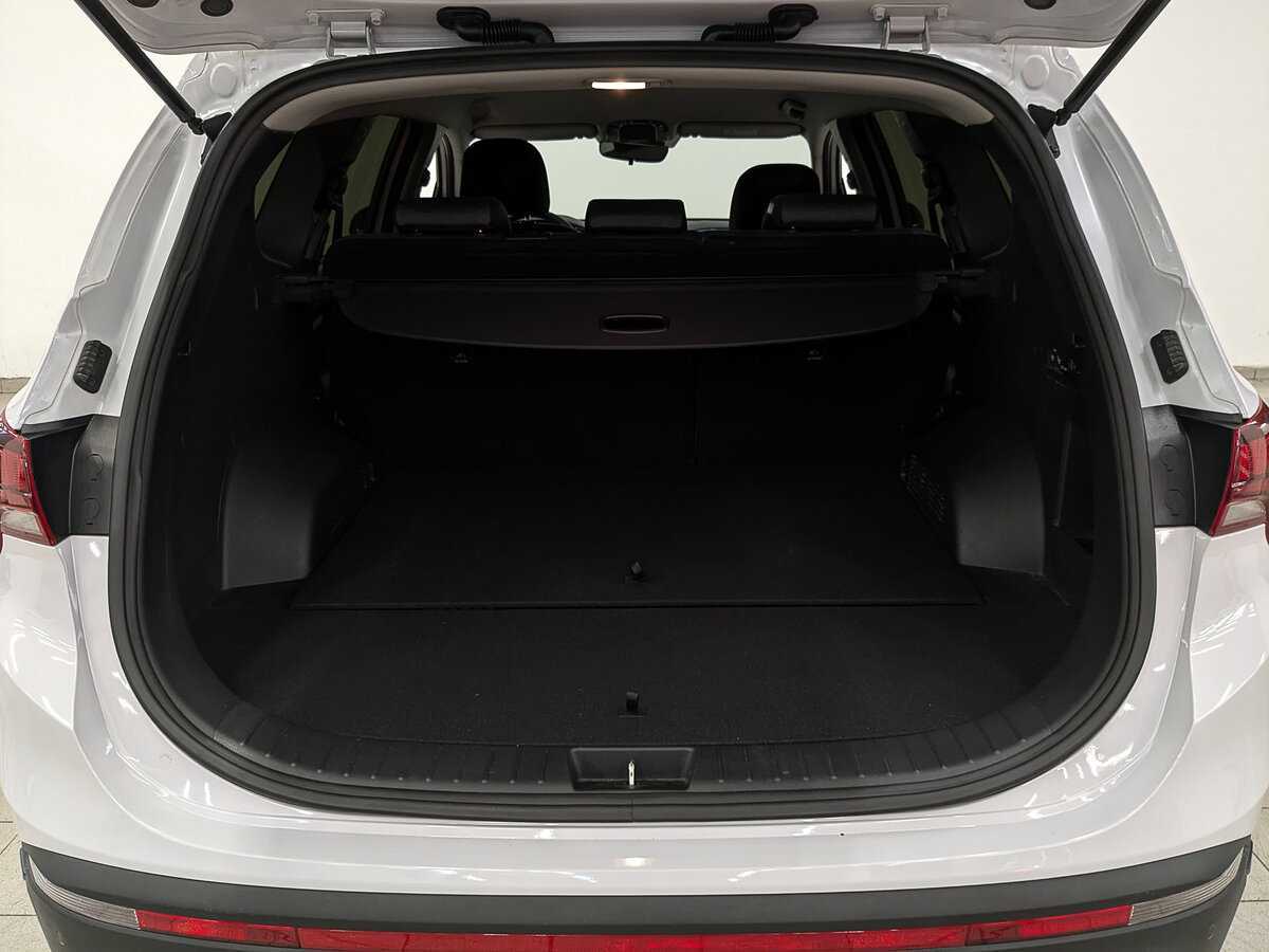 Б/У Хендай Санта Фе 2022 года. Фото: #9