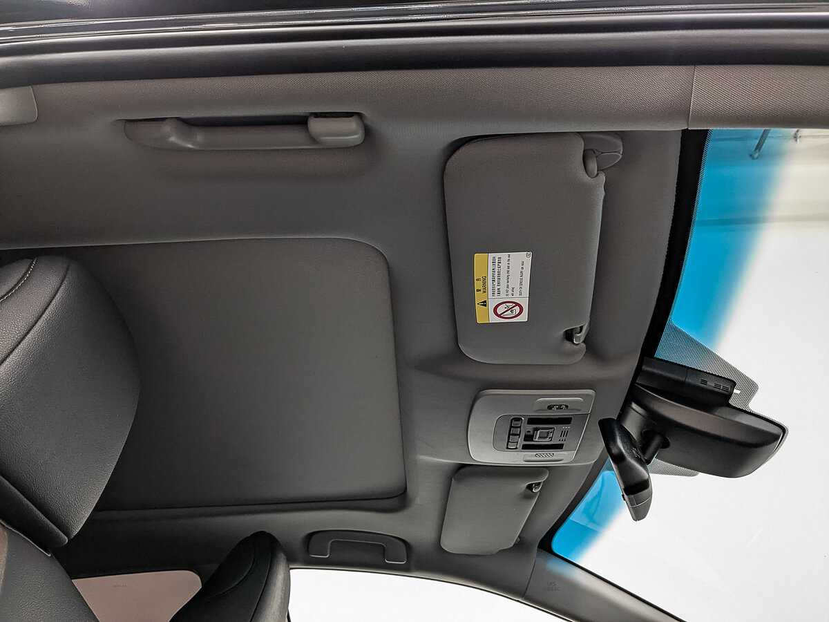 Б/У Тойота Камри 2023 года. Фото: #22