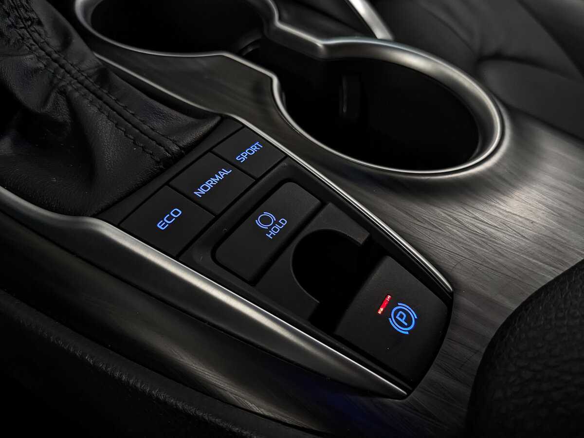 Б/У Тойота Камри 2023 года. Фото: #26